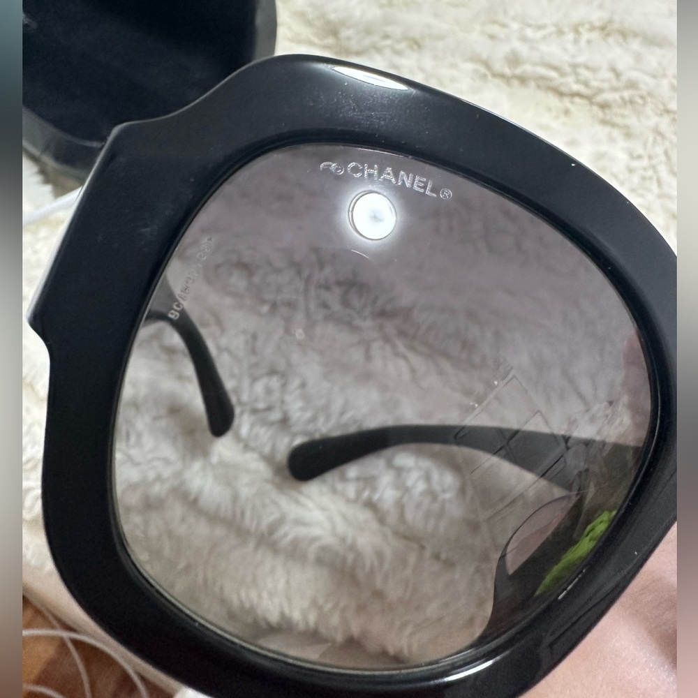 Chanel authentic sunglasses purchased from Neiman Marcus king of Prussia - Picture 8 of 11